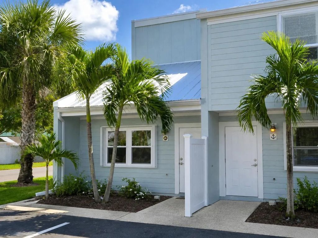 804 Shorewinds Drive, Fort Pierce