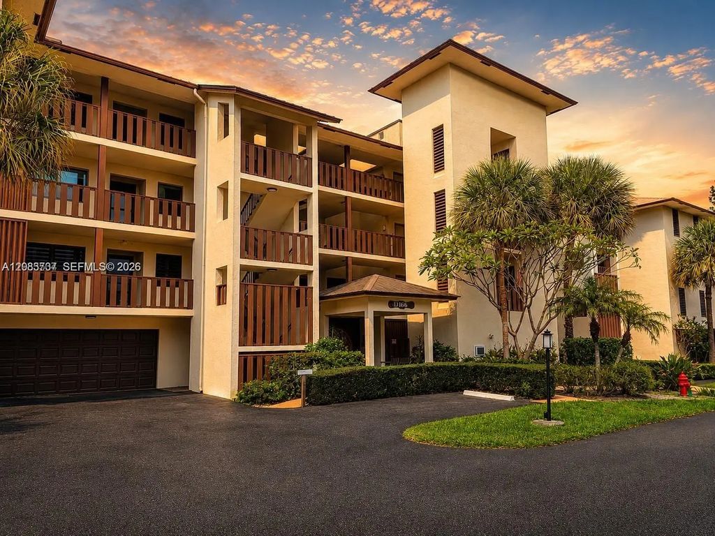 166 Se St Lucie Boulevard #d-203, Stuart