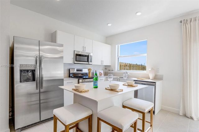 2 of 33 - 35707 Sw 179 Court, Miami, FL