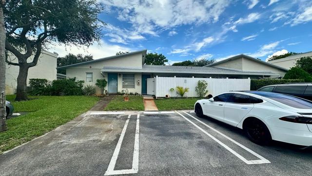 3 of 27 - 3000 Nw 5th Terrace #107, Pompano Beach, FL
