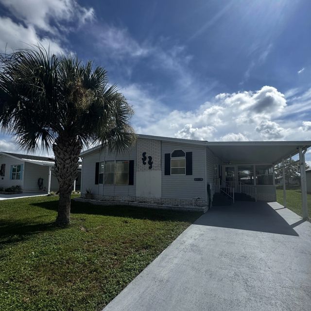 6780 Dulce Real Avenue, Fort Pierce