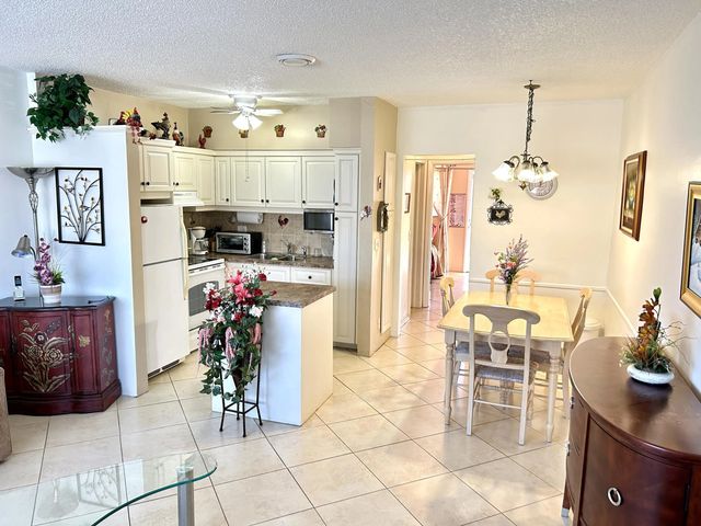 5 of 32 - 920 Sw 11th Avenue #5d, Hallandale Beach, FL