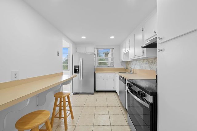2 of 23 - 2781 Taft Street #303, Hollywood, FL