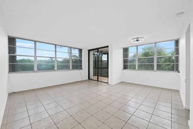 5 of 23 - 2781 Taft Street #303, Hollywood, FL