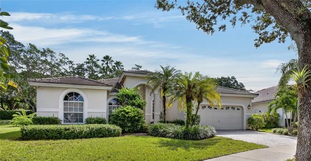 3098 Lakewood Circle, Weston