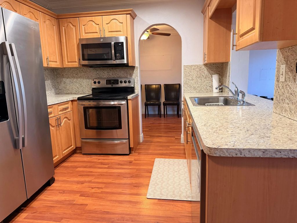 5806 Nw 86th Terrace, Tamarac