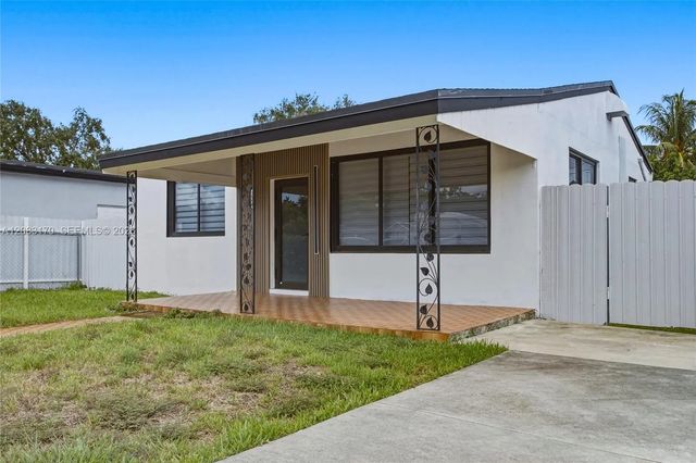 2 of 37 - 1260 Ne 155th Street, North Miami Beach, FL