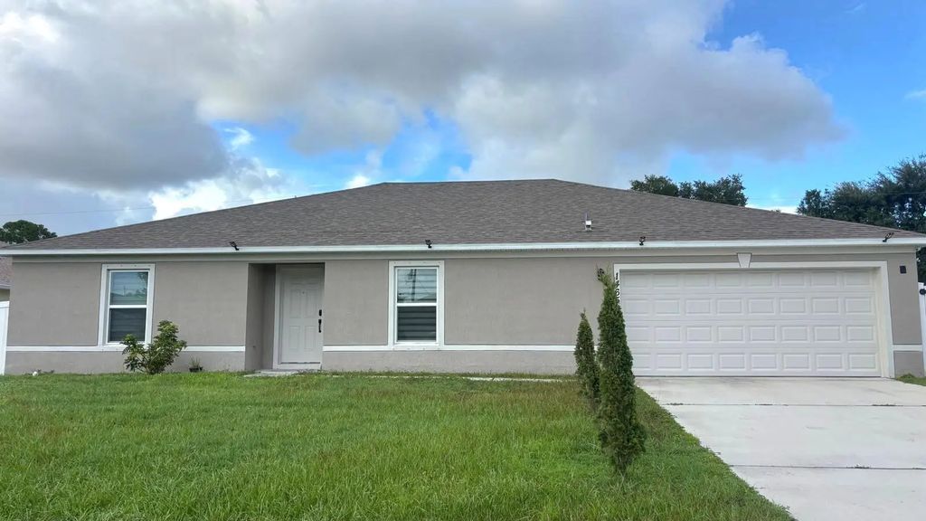 1465 Sw San Esteban Avenue, Port St. Lucie