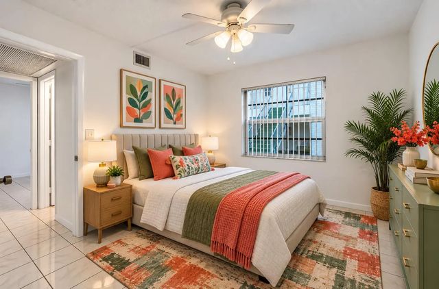 4 of 35 - 2720 Forest Hills Boulevard #102, Coral Springs, FL