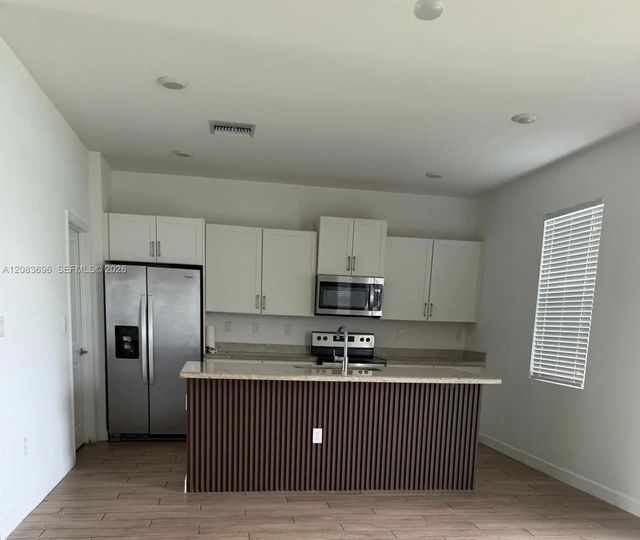 5 of 28 - 13219 Sw 270th Terrace, Homestead, FL