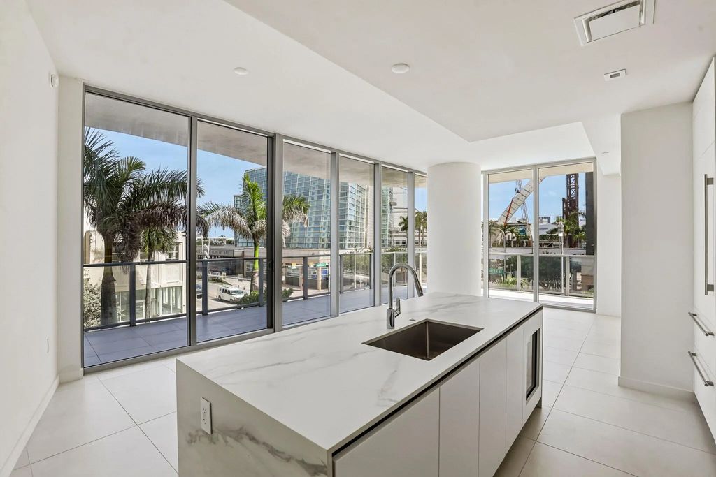 1400 Biscayne Boulevard #201, Miami