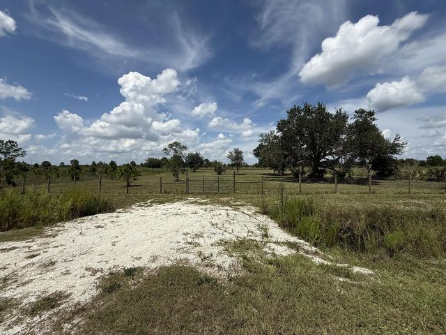 5 of 13 - 17019 Nw 296th Street, Okeechobee, FL