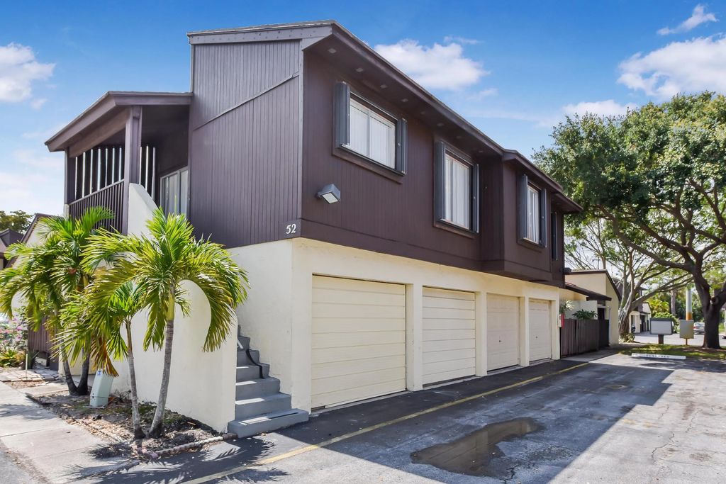 5284 Bosque Lane #52, West Palm Beach