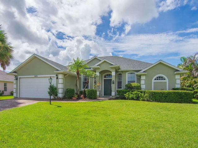 5625 Riverboat Circle Sw, Vero Beach