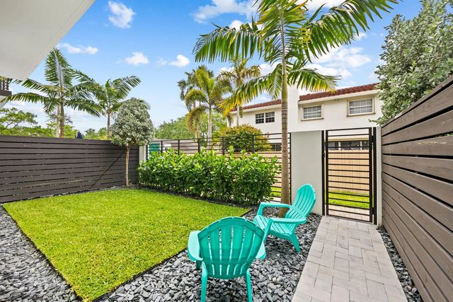 5 of 45 - 818 Ne 2nd Street, Fort Lauderdale, FL