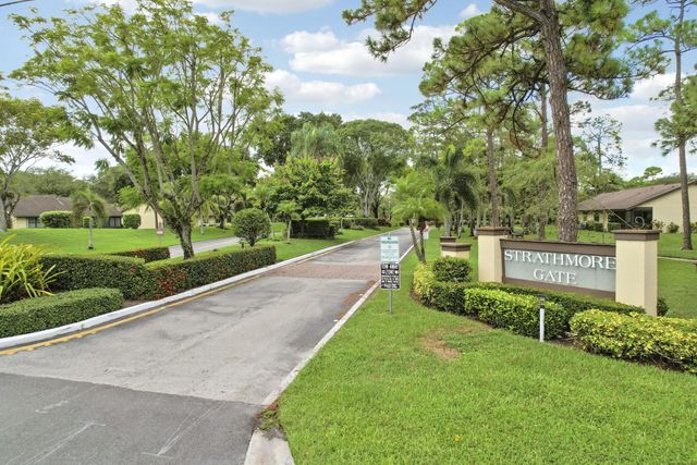 3 of 19 - 205 Star Clusters Court, Royal Palm Beach, FL