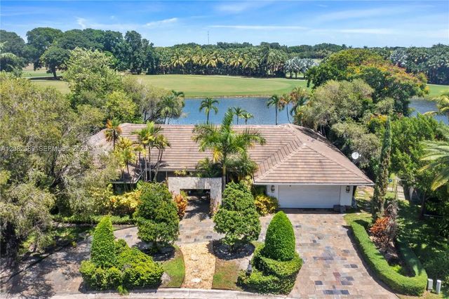 9448 Nw 54th Doral Cir Lane, Doral