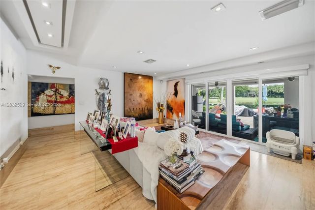 3 of 50 - 9448 Nw 54th Doral Cir Lane, Doral, FL