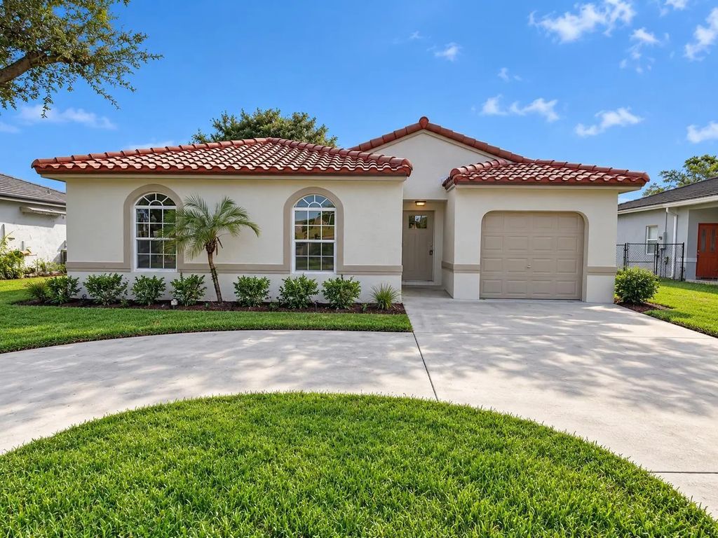1750 Nw 56th Avenue, Lauderhill