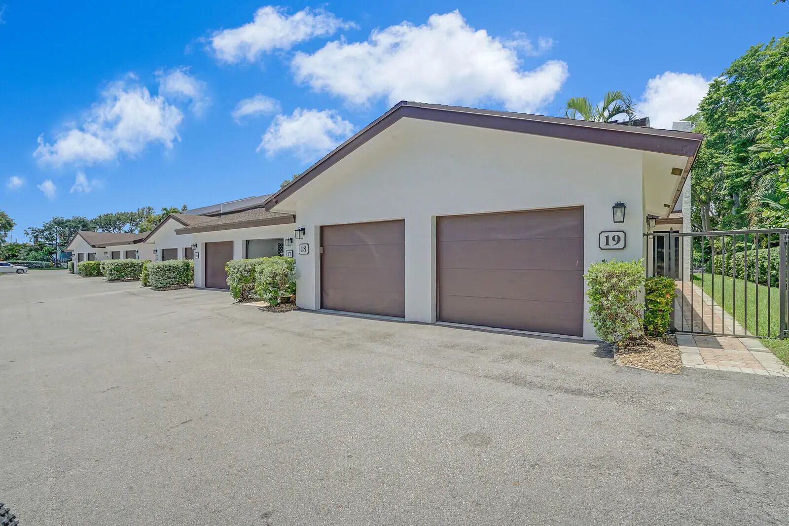 1301 N Riverside Drive #19, Pompano Beach