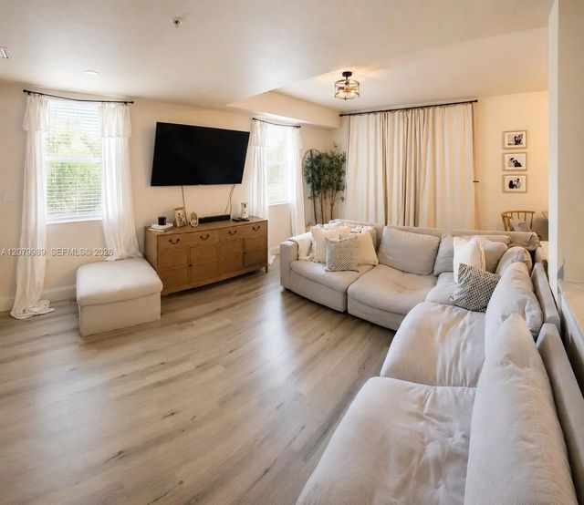 4 of 20 - 10902 Nw 83rd Street #223, Doral, FL