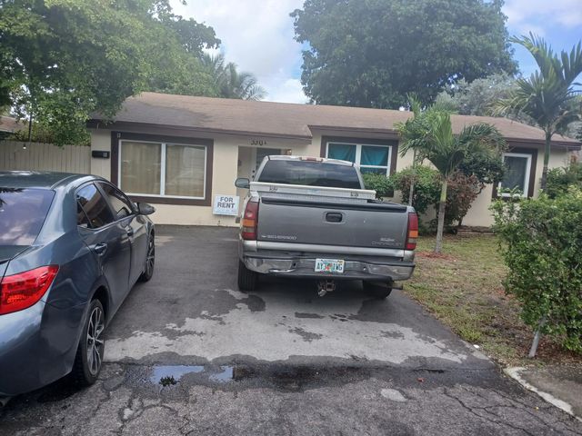 330 Sw 14th Street, Dania Beach