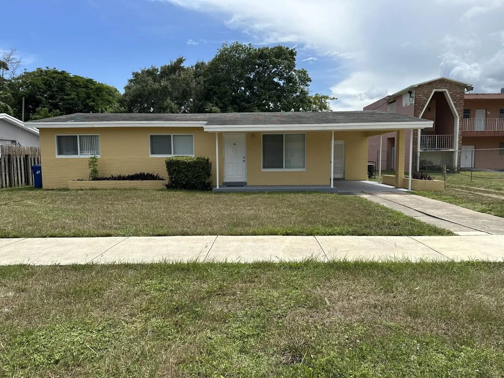 1316 Nw 15th Place Nw, Fort Lauderdale