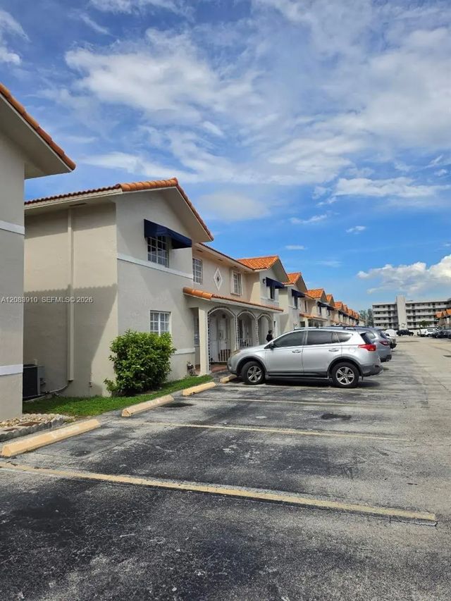 3 of 15 - 10101 W Okeechobee Road #10-202, Hialeah Gardens, FL