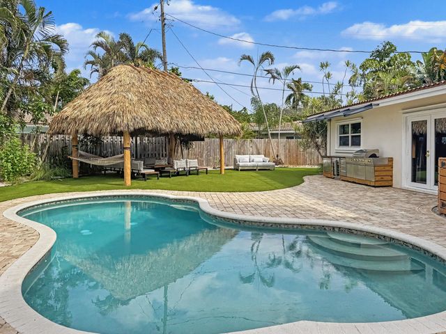 2 of 52 - 2836 Nw 11th Avenue, Wilton Manors, FL