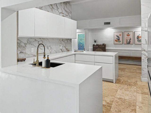 3 of 52 - 2836 Nw 11th Avenue, Wilton Manors, FL