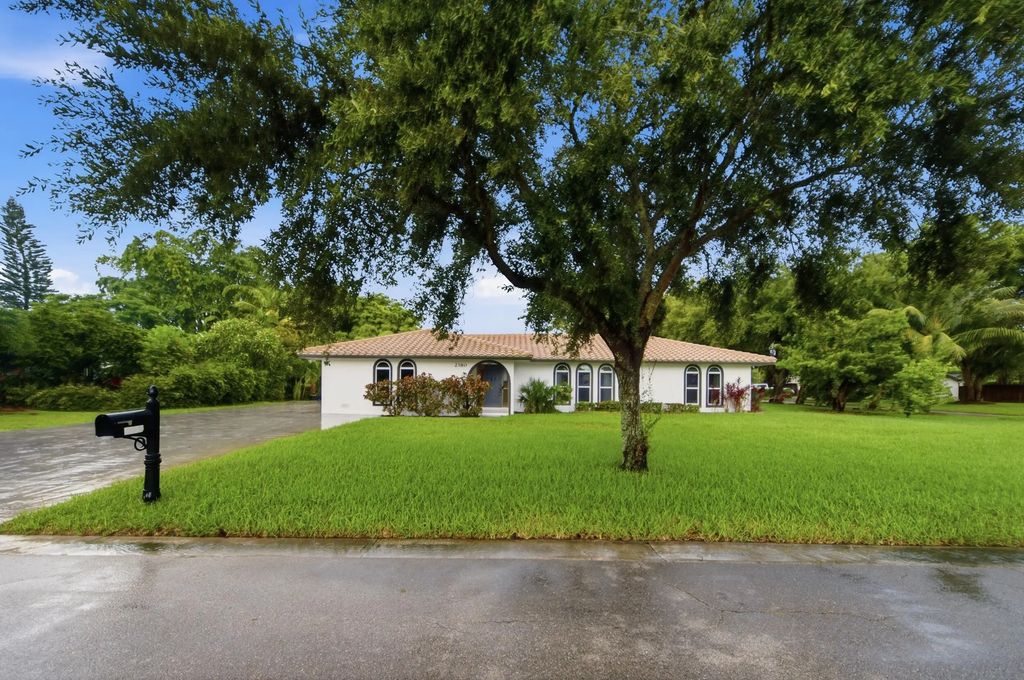 2380 Nw 107th Avenue, Coral Springs