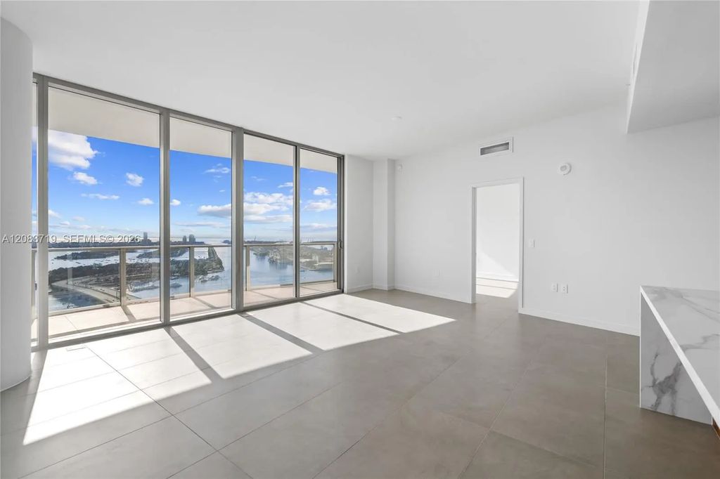 1400 Biscayne Boulevard #4106, Miami