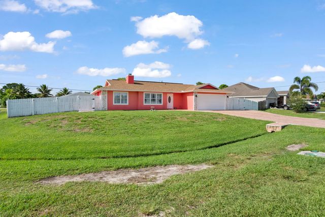 3 of 48 - 402 Sw Seaflower, Port St. Lucie, FL