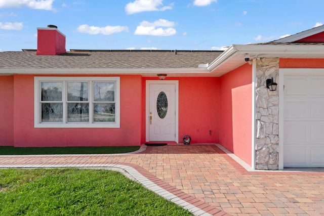 4 of 48 - 402 Sw Seaflower, Port St. Lucie, FL