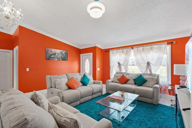 5 of 48 - 402 Sw Seaflower, Port St. Lucie, FL