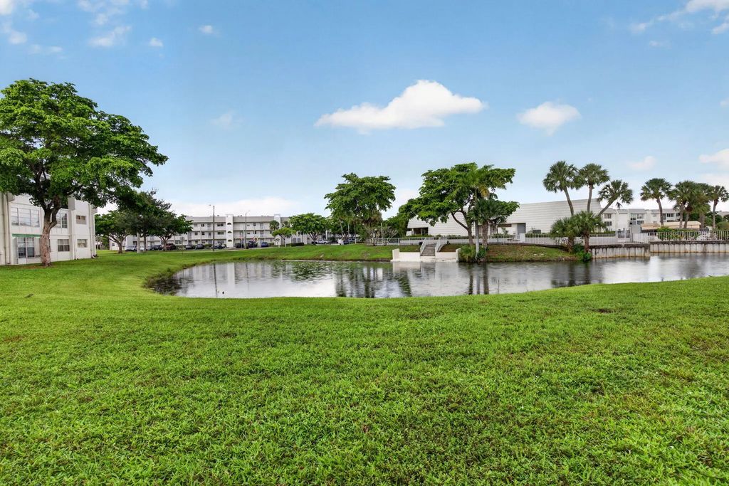 8100 Sunrise Lakes Boulevard #109, Sunrise