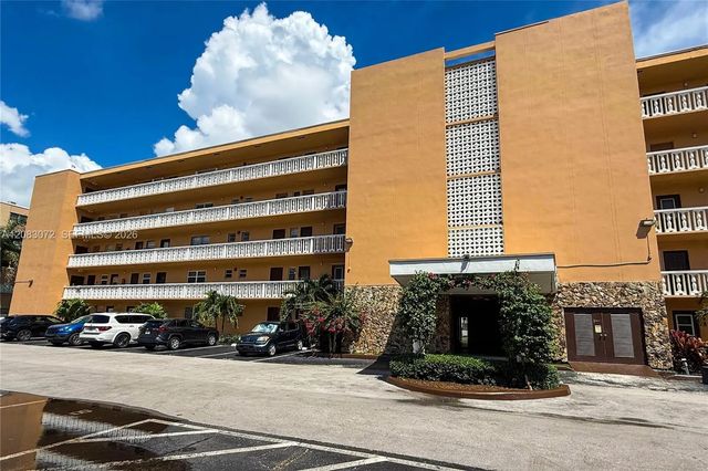 3 of 4 - 301 Ne 14th Avenue #504, Hallandale Beach, FL