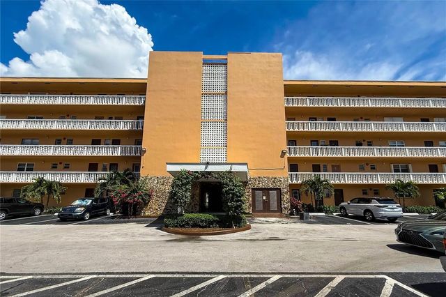 4 of 4 - 301 Ne 14th Avenue #504, Hallandale Beach, FL