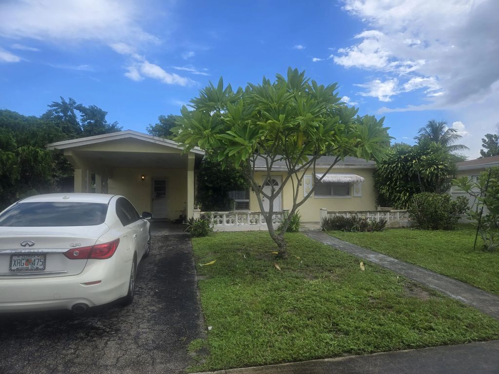 4211 Nw 43rd Street, Lauderdale Lakes