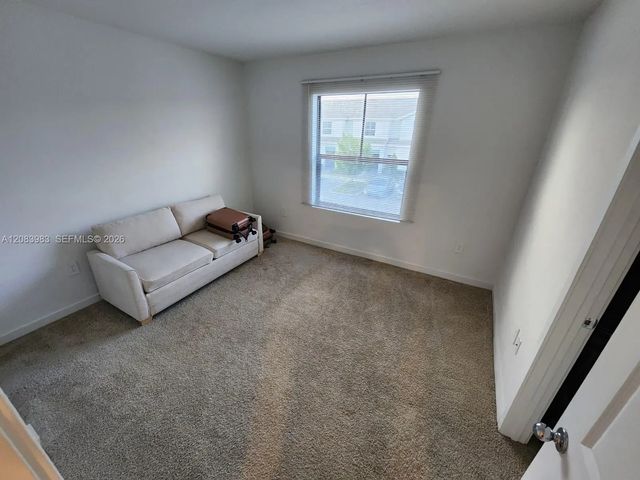 2 of 11 - 326 Ne 1st Drive, Florida City, FL