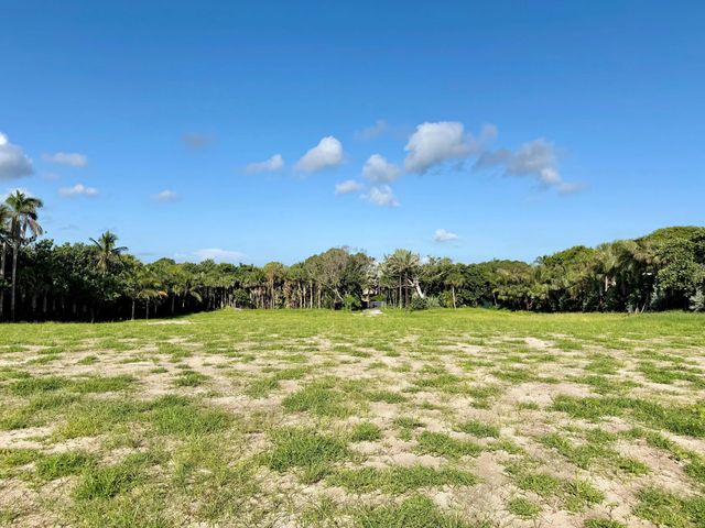 3 of 5 - 511 S Beach Road, Jupiter, FL