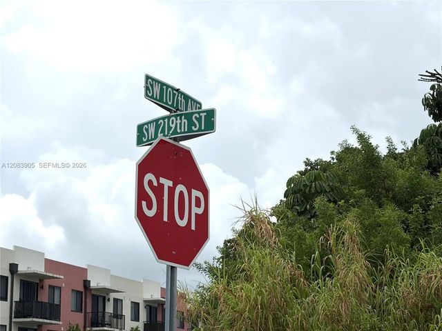 5 of 5 - 10700 Sw 219 Street, Miami, FL