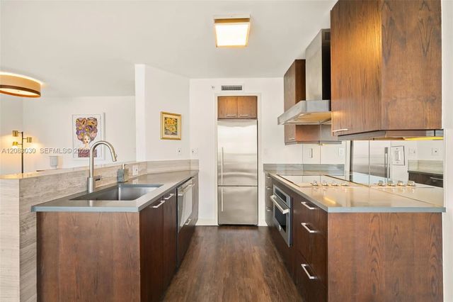 4 of 26 - 1688 West Avenue #806, Miami Beach, FL