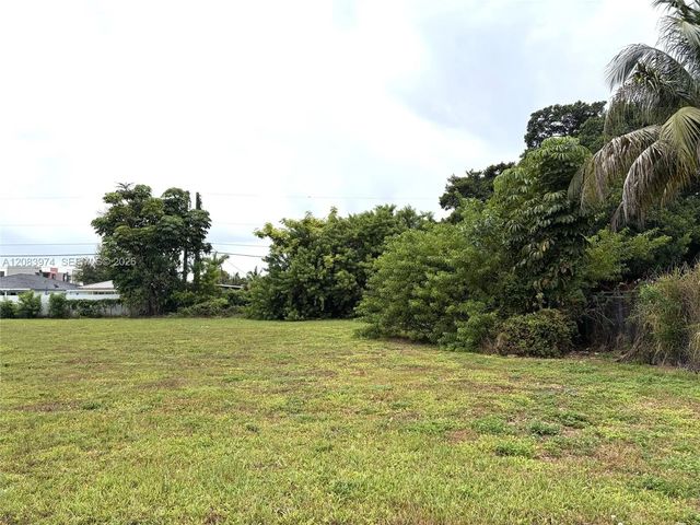 2 of 5 - 10720 Sw 219 Street, Miami, FL