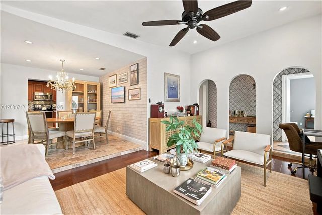 4 of 30 - 1119 Buchanan Street, Hollywood, FL