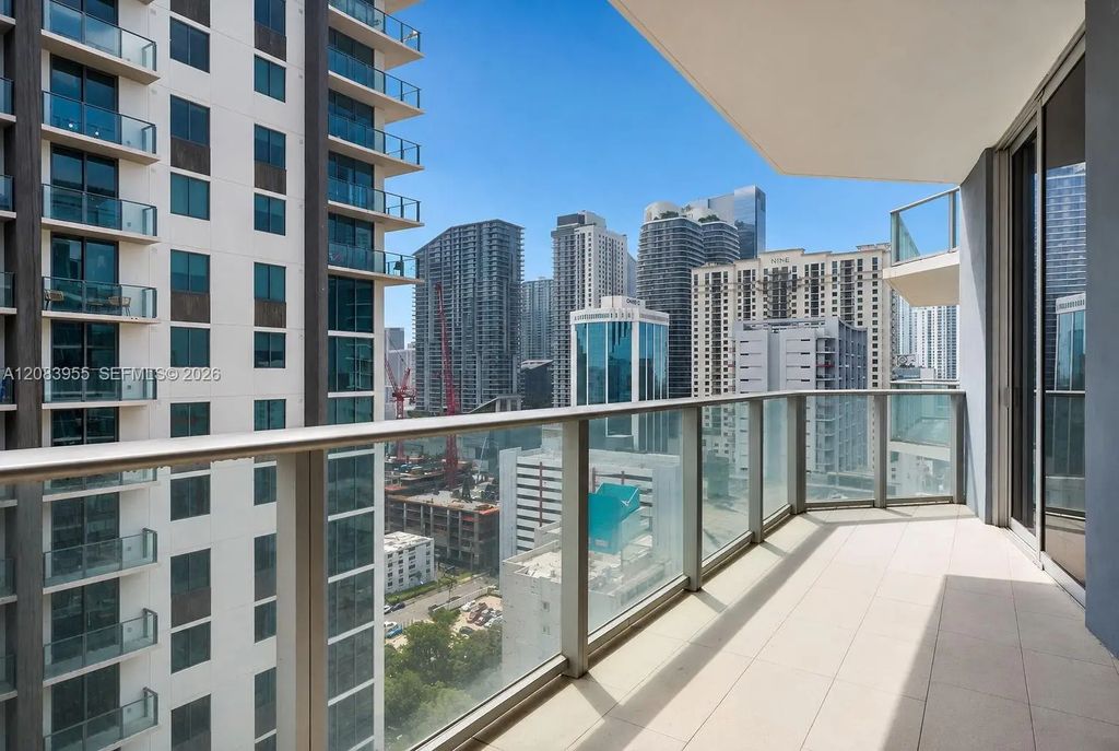 1010 Sw 2nd Avenue #2005, Miami