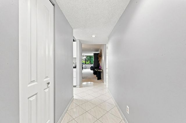4 of 77 - 15075 Witney Rd #303, Delray Beach, FL