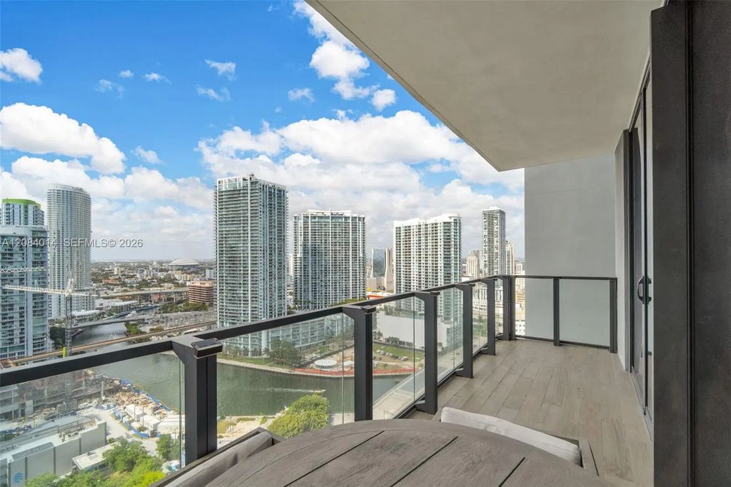 68 Se 6th Street #2406, Miami