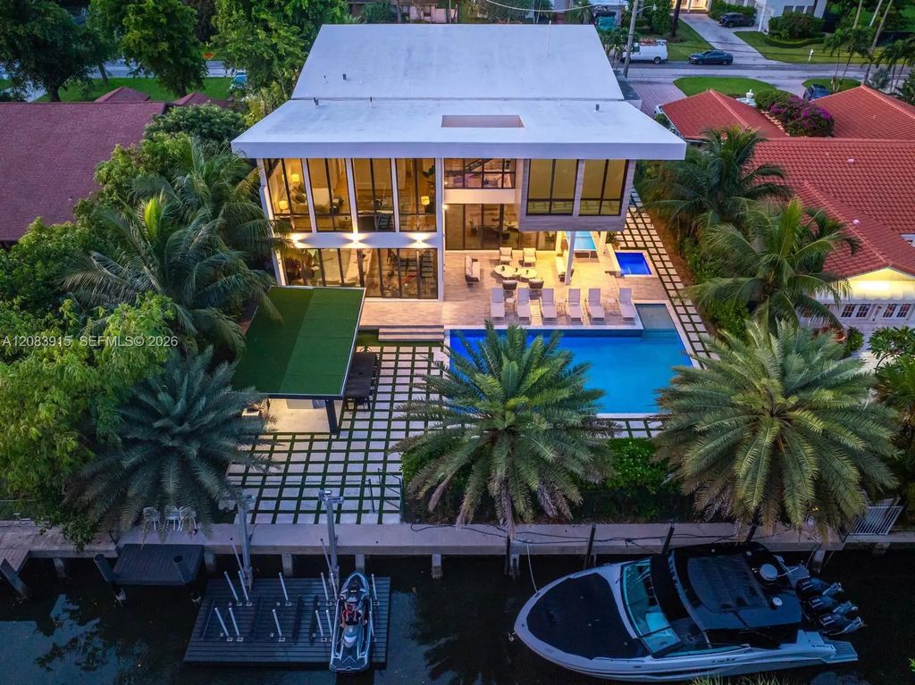 521 Holiday Drive, Hallandale Beach