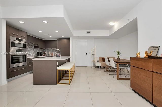 4 of 32 - 7825 Nw 107th Avenue #507, Doral, FL